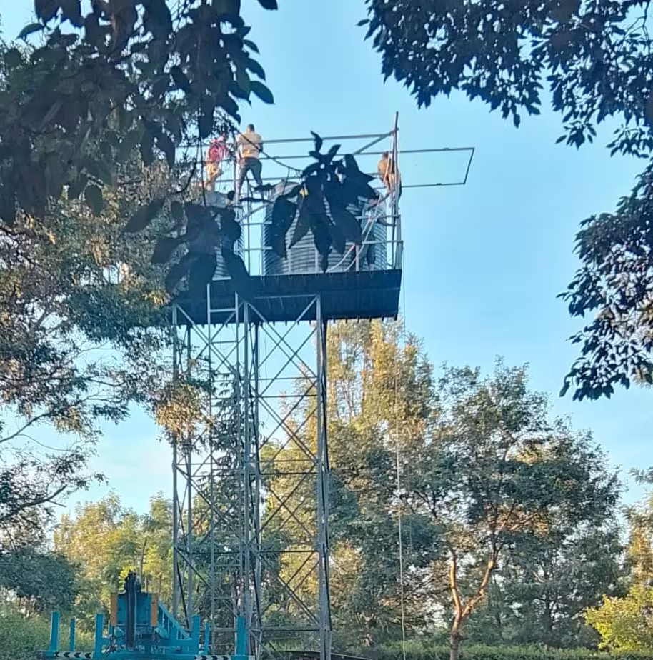 installation-of-a-raised-water-tank